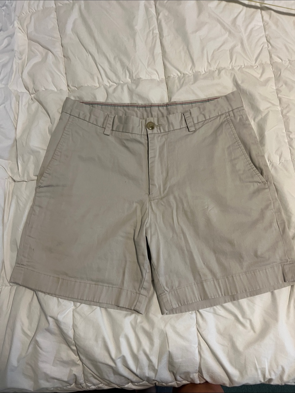 Southern Tide Men's Flat Front Khaki Shorts - Light Tan